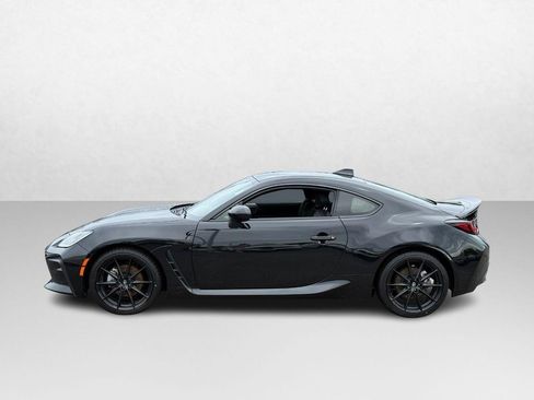Used 2022 Toyota GR86 Premium w/ ALL Weather Mat Package (TMS) RWD image 2