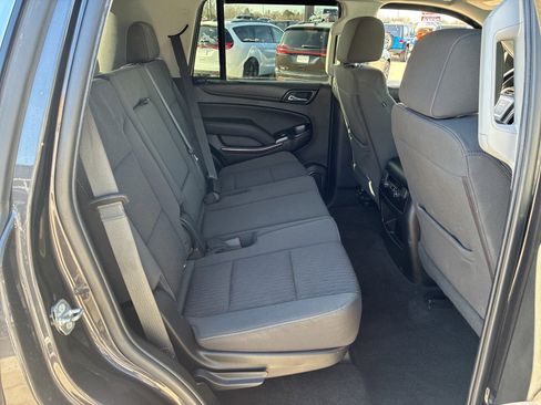 Used 2018 GMC Yukon SLE w/ SLE Value Package image 21