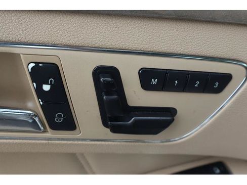 Used 2011 Mercedes-Benz E 350 Sedan image 9