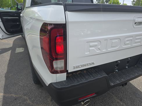 New 2026 Honda Ridgeline RTL image 36
