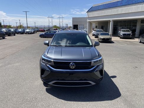 Used 2023 Volkswagen Taos SE FWD image 37