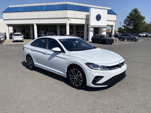 Certified 2026 Volkswagen Jetta Sport FWD image 38