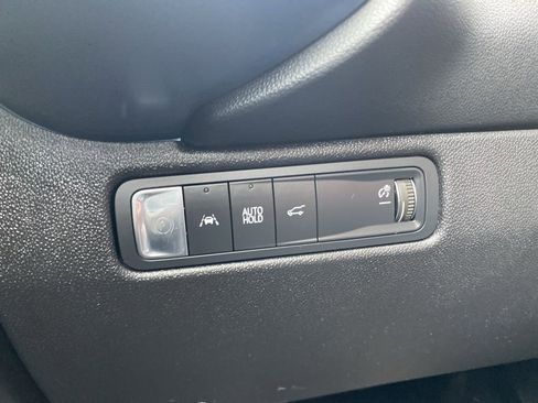 Used 2024 Chevrolet Equinox EV LT image 21