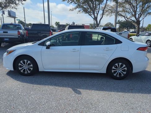 Used 2022 Toyota Corolla LE image 5