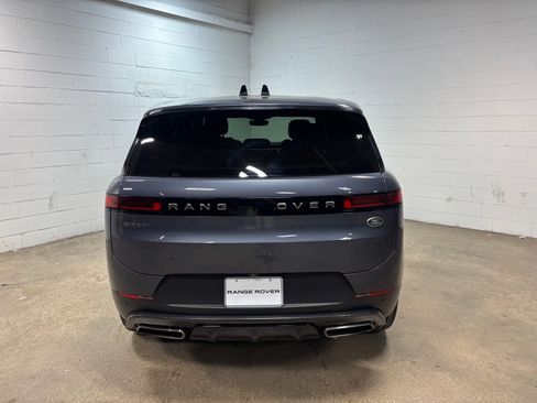 Used 2023 Land Rover Range Rover Sport SE AWD/4WD image 8