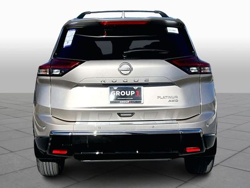 New 2026 Nissan Rogue Platinum image 4