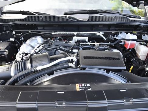 Used 2025 Chevrolet Silverado 2500 LT w/ Convenience Package AWD/4WD image 33