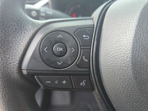 Used 2023 Toyota RAV4 XLE image 16