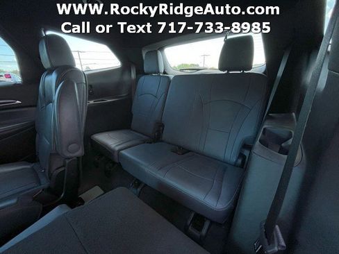 Used 2024 Buick Enclave Premium image 28