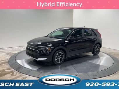 New 2025 Kia Niro LX