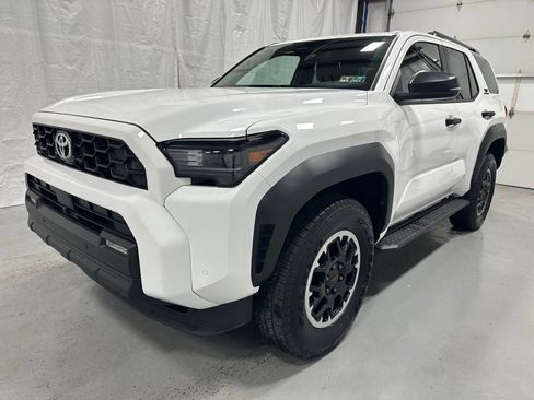 Used 2025 Toyota 4Runner TRD Off-Road image 3