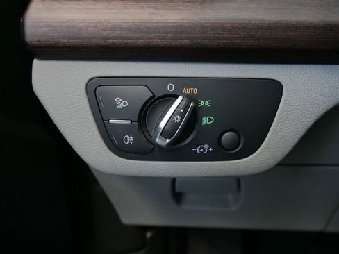 Certified 2025 Audi Q5 2.0T Premium Plus w/ Premium Plus Package image 30