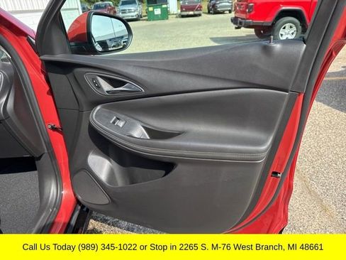 Used 2024 Buick Encore GX Sport Touring image 39