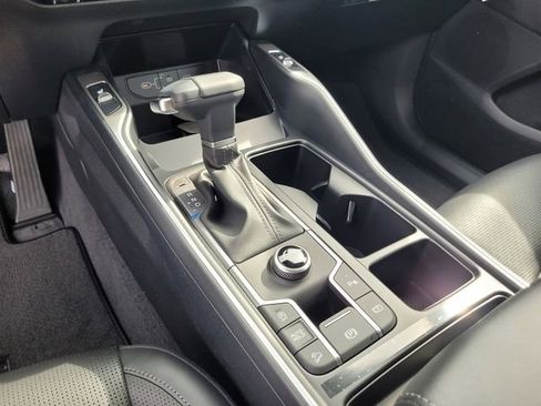 New 2026 Kia Sorento S FWD image 11