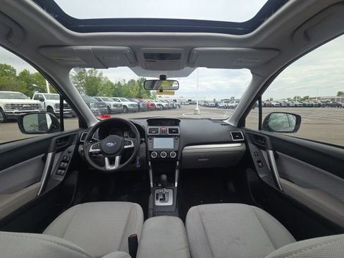 Used 2017 Subaru Forester 2.5i Premium w/ All-Weather Package AWD/4WD image 19