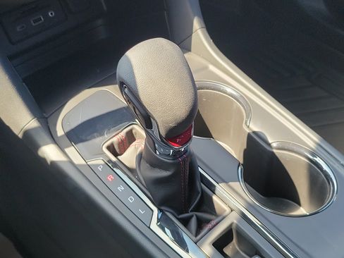 Used 2024 Chevrolet Equinox RS w/ RS Leather Package FWD image 27