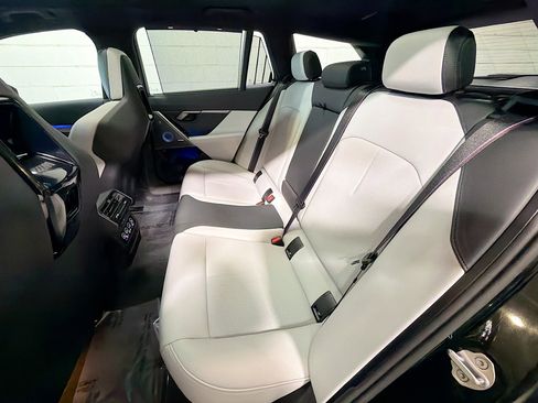 Used 2026 BMW M5 Touring w/ M Driver's Package image 29