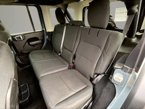 Used 2024 Jeep Wrangler Unlimited Rubicon 4xe AWD/4WD image 22