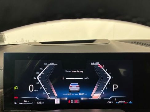 Certified 2024 BMW X5 xDrive40i w/ Executive Package image 14