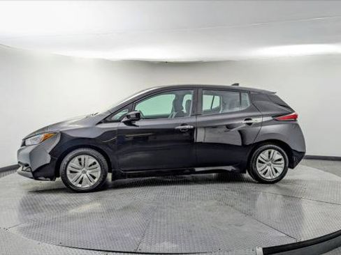 Used 2023 Nissan Leaf S image 3