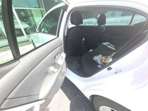 Used 2024 Nissan Sentra S FWD image 11
