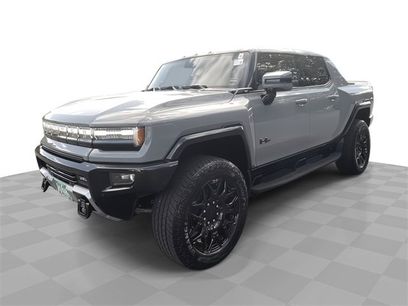 New 2025 GMC Hummer EV 3X w/ LPO, Dark Essentials Package