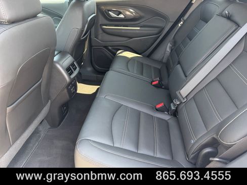 Used 2023 GMC Terrain Denali w/ Denali Premium Package AWD/4WD image 14