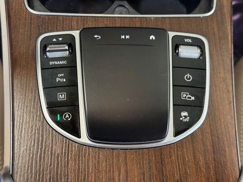 Used 2021 Mercedes-Benz GLC 300 image 41