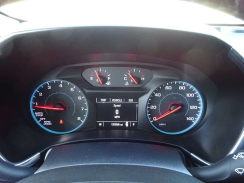 Certified 2018 Chevrolet Equinox LT FWD image 25