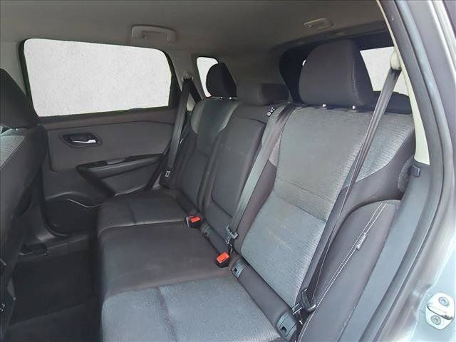 Used 2021 Nissan Rogue SV FWD image 17