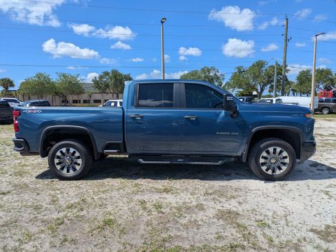 Used 2024 Chevrolet Silverado 2500 Custom w/ Custom Value Package AWD/4WD image 3