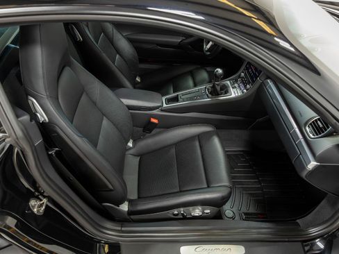 Used 2018 Porsche 718 Cayman RWD image 58