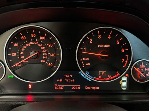 Used 2017 BMW 330i xDrive Sedan AWD/4WD image 17