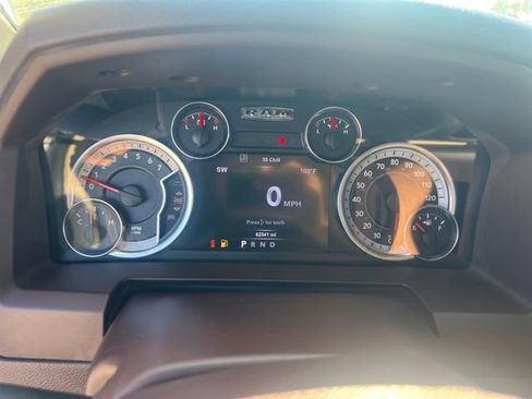 Used 2017 RAM 1500 Lone Star RWD image 10