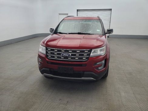Used 2016 Ford Explorer XLT w/ Equipment Group 202A AWD/4WD image 15