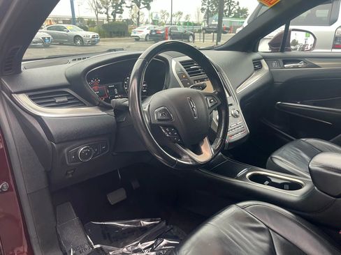 Used 2017 Lincoln MKC Select w/ Select Plus Package image 17