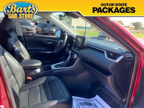 Used 2021 Toyota RAV4 XLE w/ XLE Grade Weather Package AWD/4WD image 14