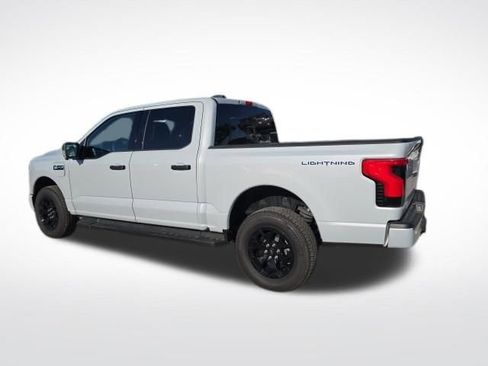 Used 2025 Ford F150 Lightning XLT AWD/4WD image 4