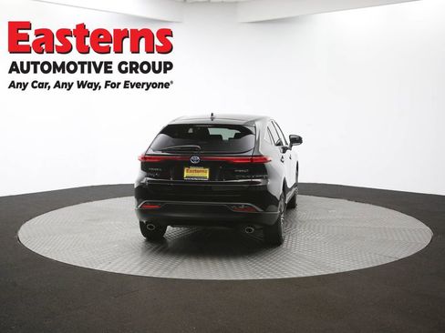 Used 2022 Toyota Venza LE image 37