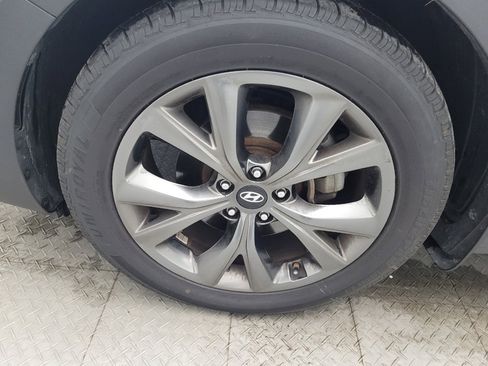 Used 2018 Hyundai Santa Fe Sport image 31