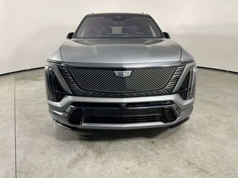 Certified 2026 Cadillac Vistiq Premium Luxury w/ LPO, Floor Liner Package AWD/4WD image 3