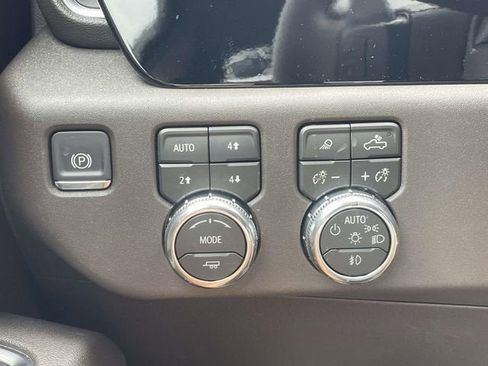 New 2026 GMC Sierra 1500 SLT w/ SLT Premium Plus Package AWD/4WD image 18