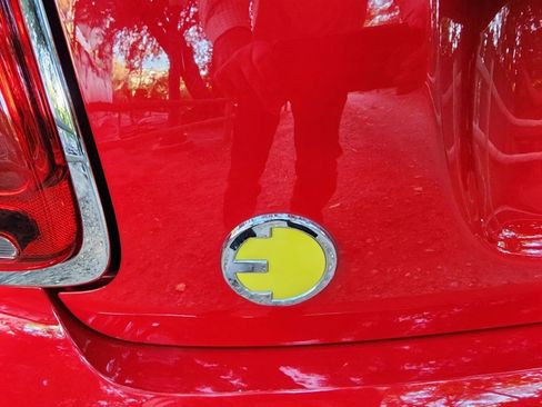 Used 2022 MINI Cooper SE image 10