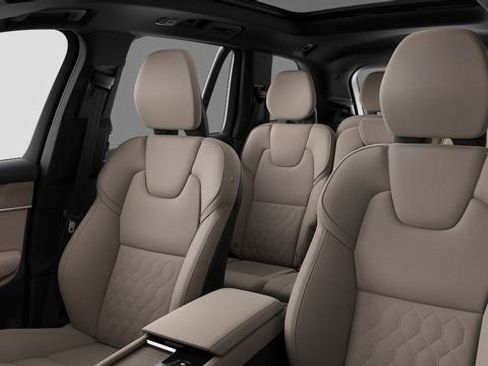 New 2026 Volvo XC90 B6 Plus w/ Protection Package Premier AWD/4WD image 10