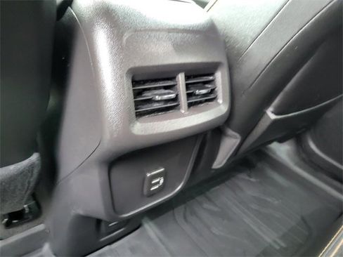 Used 2024 GMC Terrain AT4 w/ Tech Package image 15