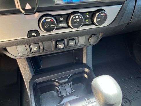 Used 2021 Toyota Tacoma SR5 RWD image 27