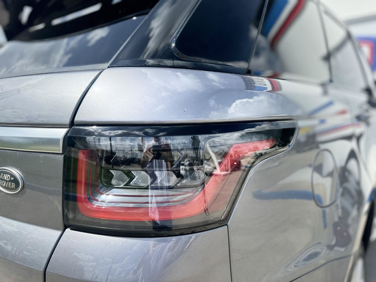 Used 2020 Land Rover Range Rover Sport HSE AWD/4WD image 35
