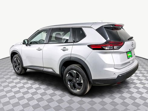 Used 2025 Nissan Rogue SV image 7
