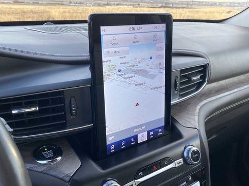 Used 2020 Ford Explorer Platinum w/ Premium Technology Package image 26