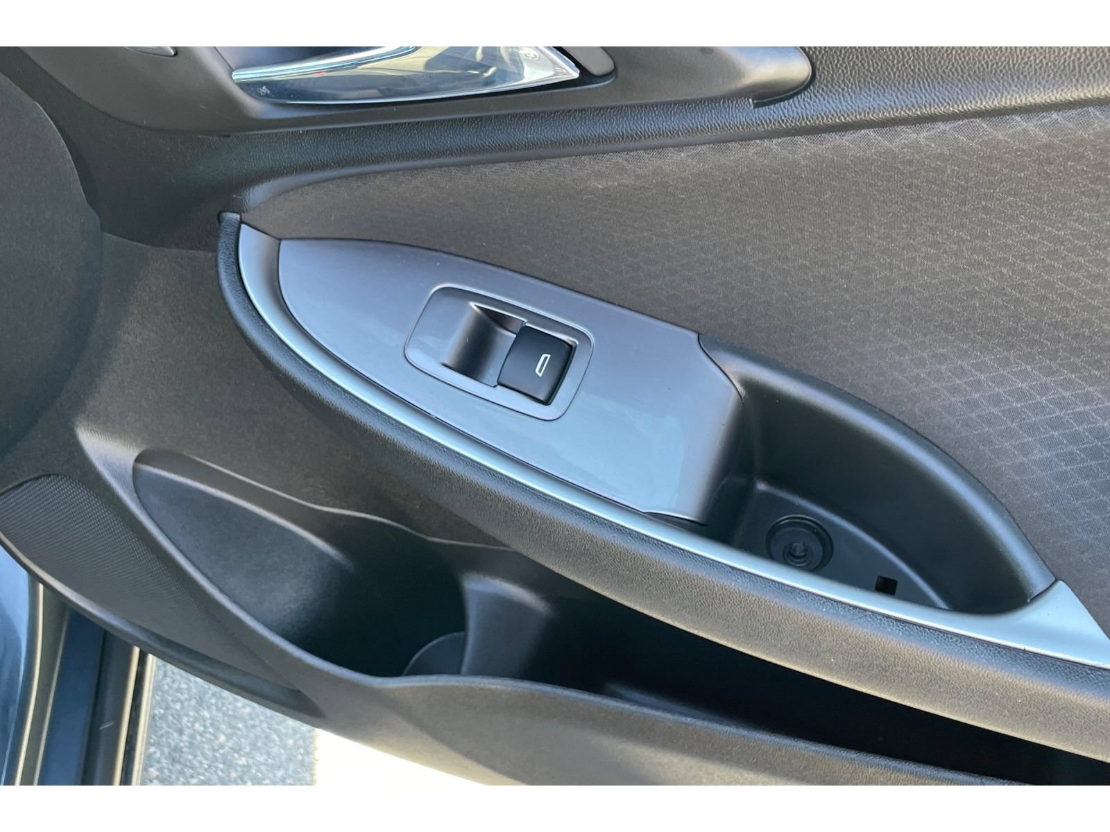 Used 2020 Chevrolet Malibu LS FWD image 19